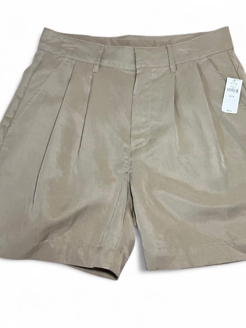 GAP Women’s 4 Petite Khaki Pleated High Waisted Shorts